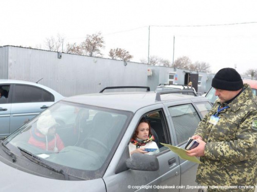 Пятнадцать человек не пропустили через КПВВ на Донбассе
