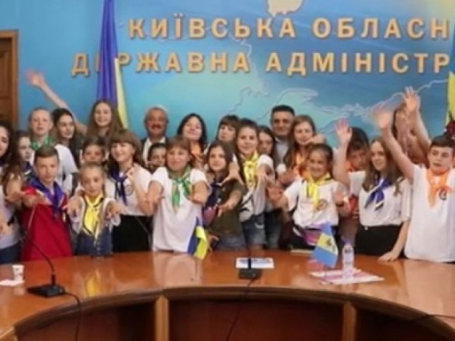 Дети из Авдеевки отдохнули на Киевщине (ВИДЕО)