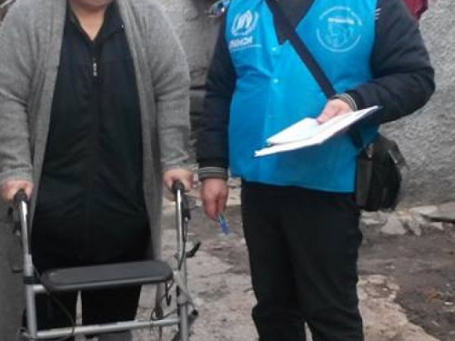 Авдеевцам с ограниченными возможностями на помощь приходят волонтеры (ФОТО)