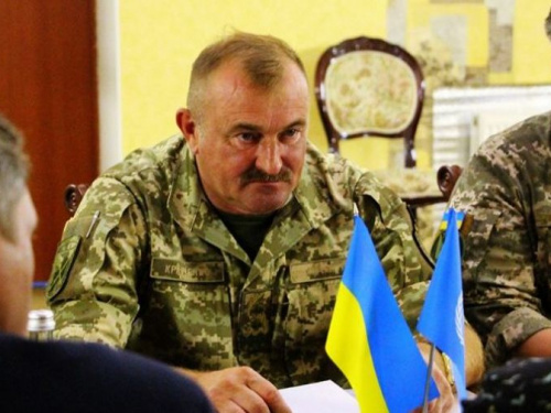 Украина готовится отводу войск вдоль всей линии разграничения  на Донбассе, - командующий ООС