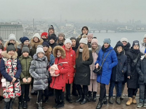 Авдеевские школьники отправились знакомиться со столицей Украины
