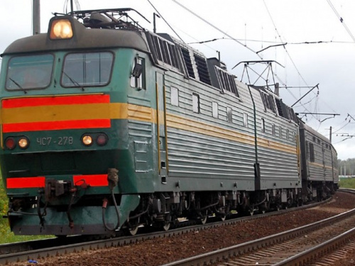 Железнодорожники обещают увеличить пропуск поездов в Донейкой области 