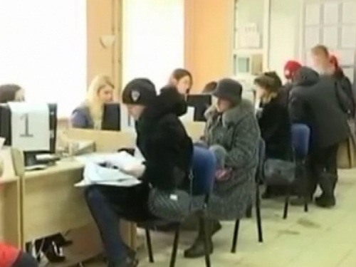 Переселенцы в Донецкой области требуют вернуть их деньги (ВИДЕО)