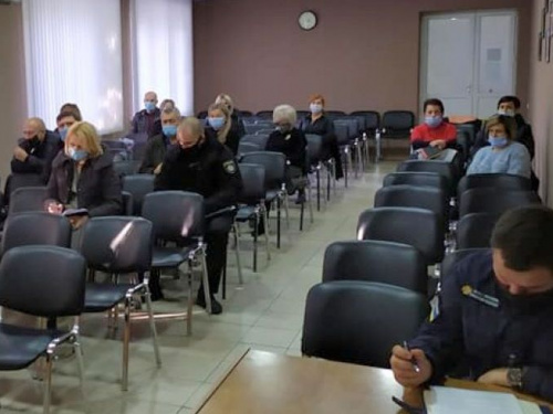 В Авдеевке на заседании комиссии по вопросам ТЭБ и ЧС обсудили введение "карантина выходного дня"