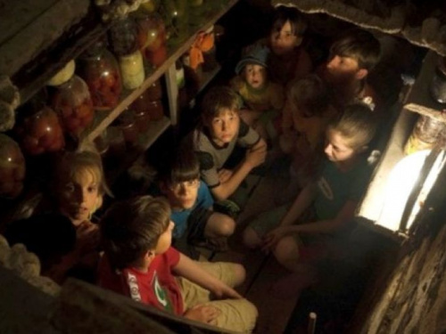 Детям, пострадавшим от военных действий на Донбассе, нужна программа реабилитации, - правозащитники