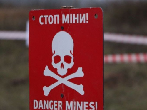 Неразорвавшиеся боеприпасы и минные знаки фигурируют в сводке СММ по Донбассу