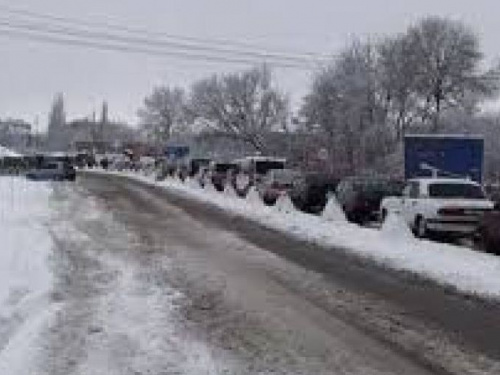 На КПВВ в Донецкой области очереди на проезд с утра ждали 140 машин