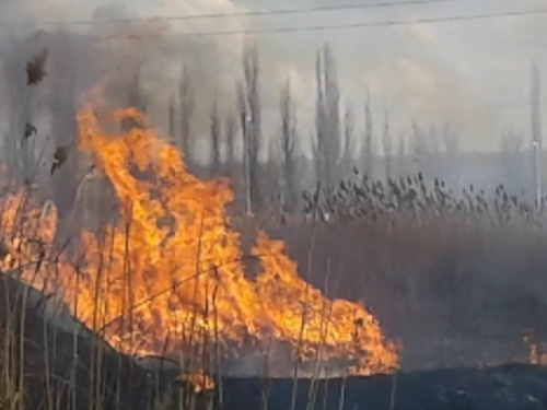 Пламя охватило города и районы Донетчины