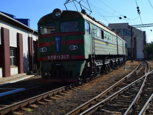 Донецкая железная дорога отремонтировала почти 500 локомотивов