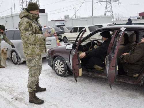 Донбасская линия разграничения: утром 20 января самые большие очереди были у КПВВ «Марьинка»