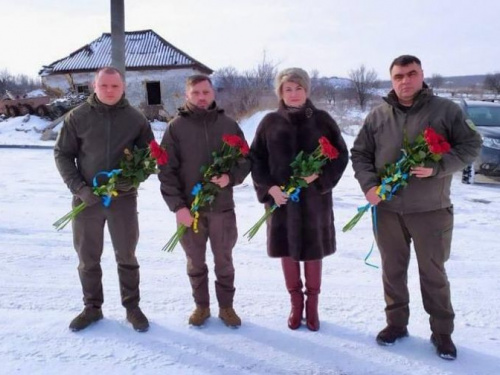 До Дня Соборності України в Авдіївці вшанували загиблих захисників Вітчизни