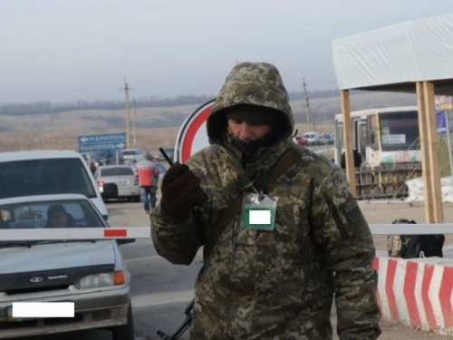 Донбасс: на линии разграничения изъяты биодобавки, аккумуляторы и документы «ДНР»