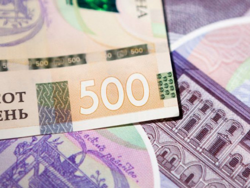С сегодняшнего дня банки будут автоматически списывать долги украинцев