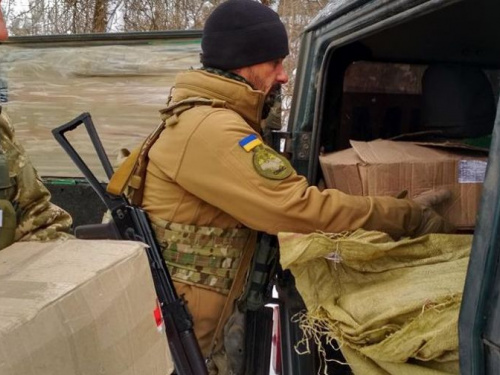"Симики" доставили гуманитарку  в два недавно освобожденных села  на Донетчине (ФОТО)