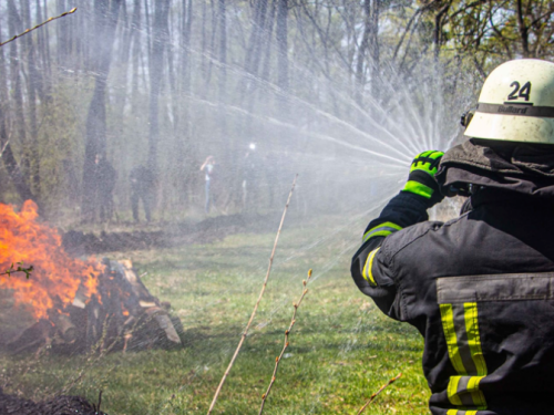 В Донецкой области объявлен чрезвычайный уровень пожарной опасности
