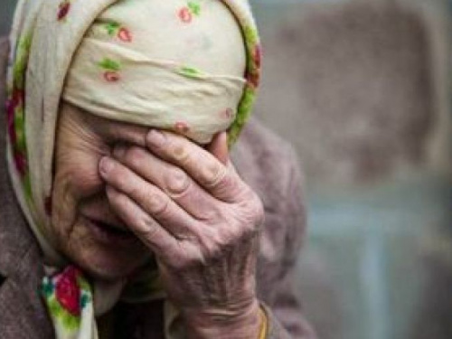 Как пенсионерам - переселенцам и жителям оккупированного Донбасса - не стать жертвами мошенников