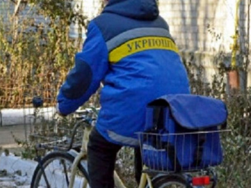 На доставку пенсий в Украине объявят конкурс: кто заменит почтальонов