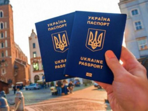 Правительство подсчитало украинцев, воспользовавшихся безвизом