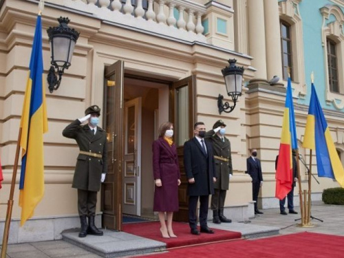 Президент Молдовы Майя Санду прибыла в Украину