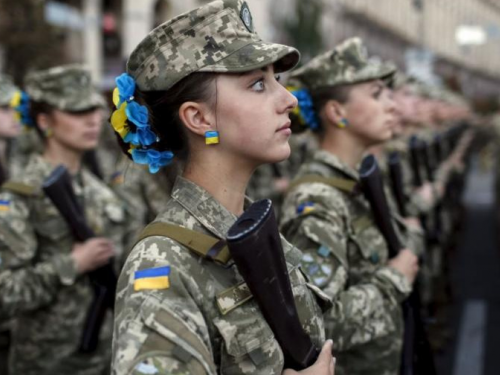 В Україні створюють реєстр жінок-військовозобов’язаних