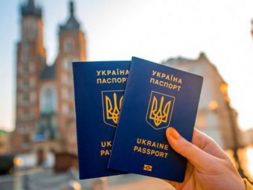 Які документи потрібні українцям для працевлаштування у ЄС? 
