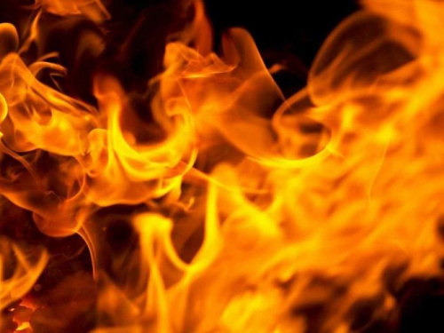 Авдеевские спасатели получили сообщения о пожарах в домах