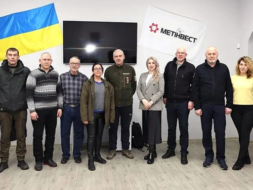 Важлива розмова: представники "Серця Азовсталі" та Американської асоціації AWP зустрілися з ветеранами Каметсталі