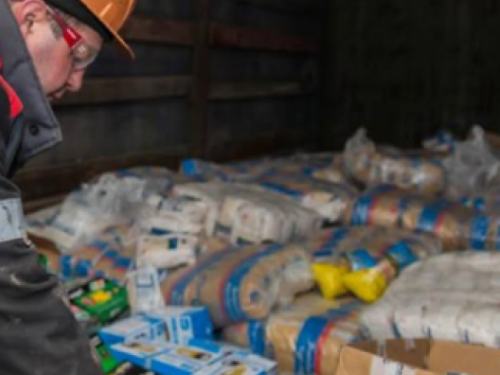 Гуманитарную помощь в Авдеевку уже отправили ММК им. Ильича и «Азовсталь» (ФОТО)