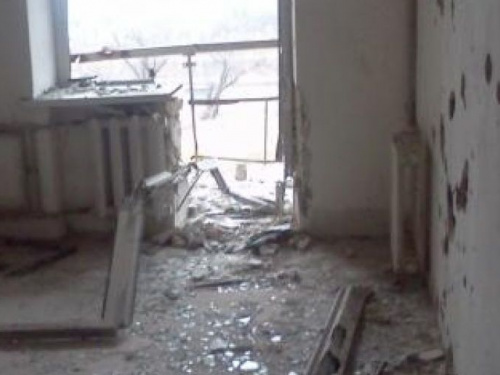 Жители поврежденной обстрелами девятиэтажки в Авдеевке просят президента о помощи (ВИДЕО)