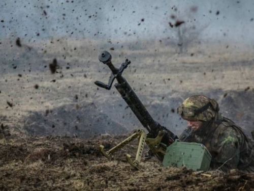 Сутки на Донбассе: четверо бойцов ВСУ получили ранения, двое – боевые травмы
