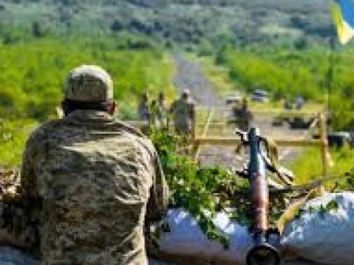 33 обстрела: столкновения на Донбассе не прекращаются