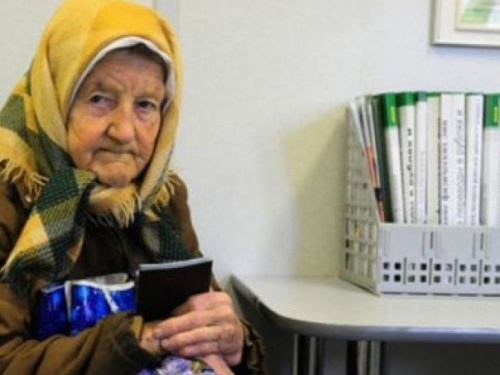 С 1 декабря украинцам повысят пенсии