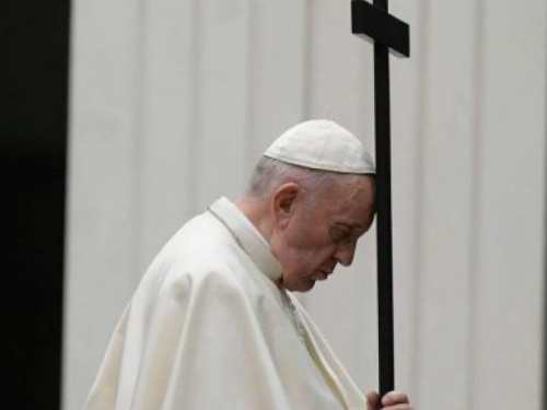 Папа Римский призвал мир молиться за Украину