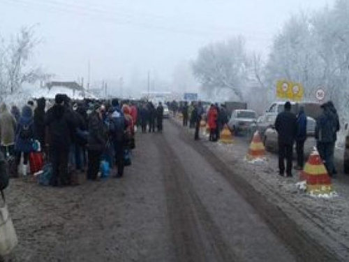 Донбасская линия соприкосновения: сегодня самые большие очереди зафиксированы у КПВВ «Майорск»