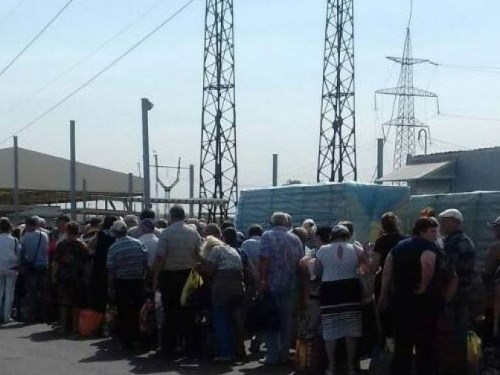 Мониторинг по КПВВ на Донбассе: антилидером по времени пересечения стала "Марьинка"