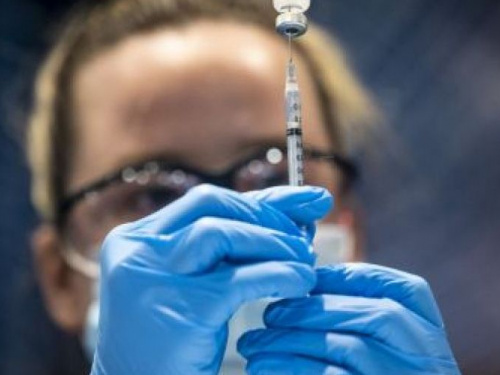 Pfizer просит регулятор США разрешить COVID-вакцину для детей от 5 лет