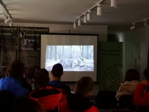 В Авдіївці презентували фільм про співрпацю між польскими партизанами та українськими повстанцями (ФОТО)