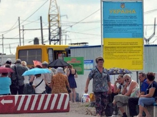 Линию соприкосновения на Донбассе вчера не смог пересечь 31 человек