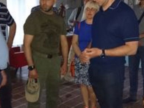 Павел Кириленко  проконтролировал ход ремонтных работ авдеевской опорной школы