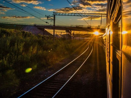 "Донецкая железная дорога" объявила о запуске дополнительного летнего поезда