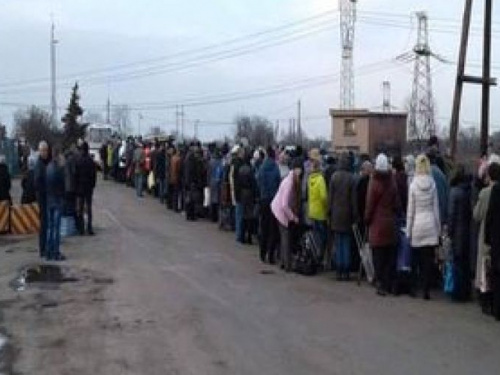 Более миллиона человек пересекли линию разграничения на Донбассе