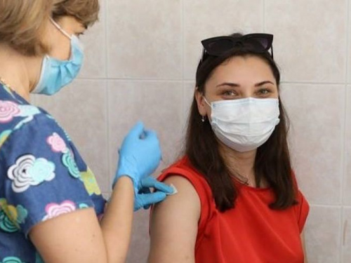 Плюс три дня к ежегодному отпуску: Метинвест поощряет вакцинированых сотрудников