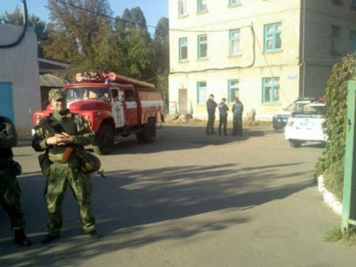 В Краматорске из-за сообщения о минировании эвакуированы персонал и маленькие пациенты трех больниц (ДОПОЛНЕНО)