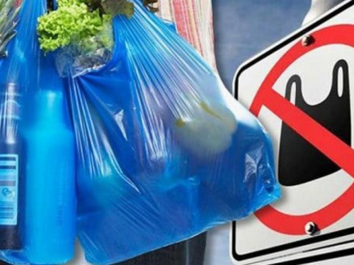 В Украине запретили пластиковые пакеты и озвучили штрафы