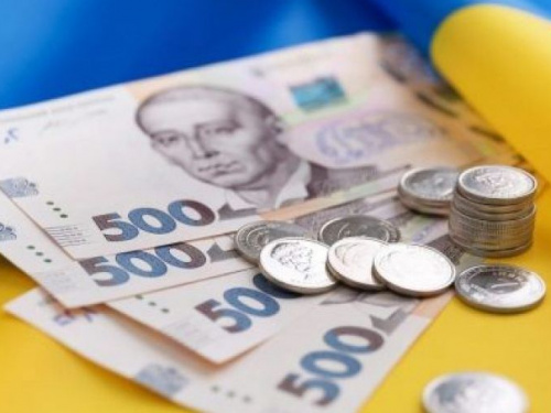 В Украине снизилась средняя зарплата