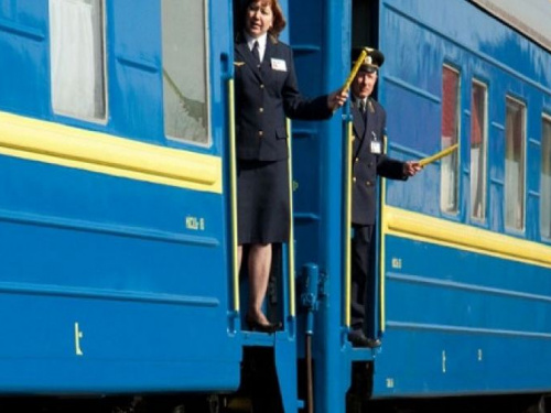 На время осенних каникул Укрзализныця назначила дополнительные поезда