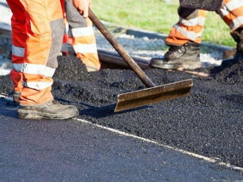 Кабмин на 50%  увеличит финансирование восстановления и ремонта дорог на Донбассе