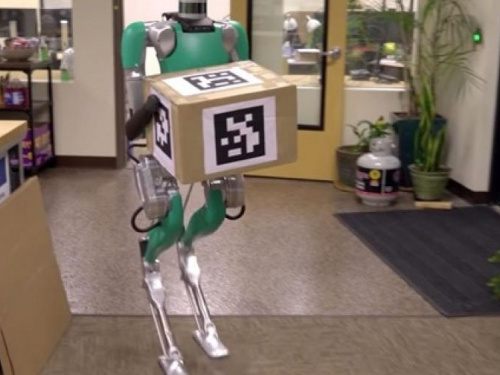 В Agility Robotics научили робота носить коробки (ВИДЕО)