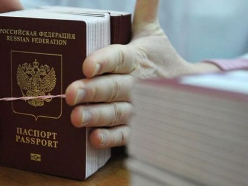 Российское гражданство для жителей Донбасса: осуждение и пояснения