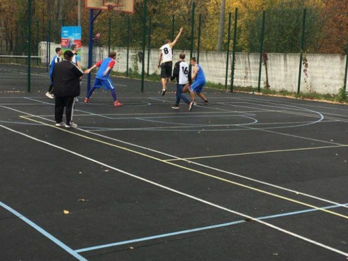 В Авдеевке стартовал турнир по баскетболу (ФОТО)